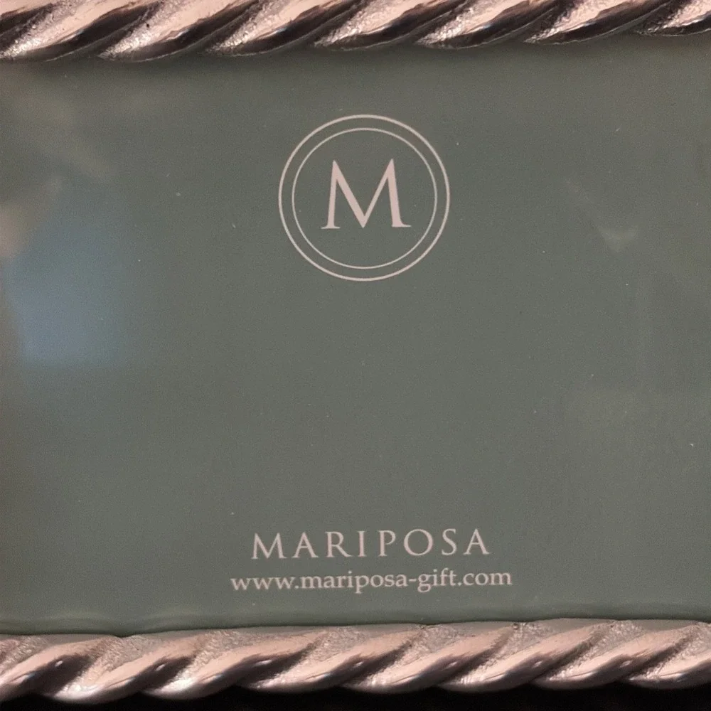 Mariposa Twisted Rope Border 4 x 6 Silver Tone Luxury Picture Frame NEW